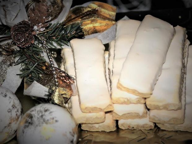 Orechové štangličky, Drobné pečivo, recept, melisa