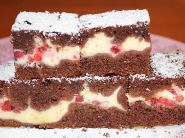 Hrnčekový kakaovo-tvarohový koláč s ríbezľami, Koláče, recept, melisa