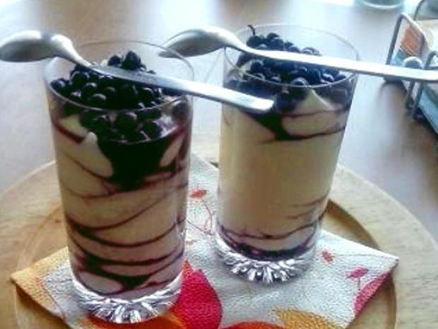 Pudingovo-tvarohový krém s čučoriedkami, Poháre, pudingy, recept, M.á.r.i.a