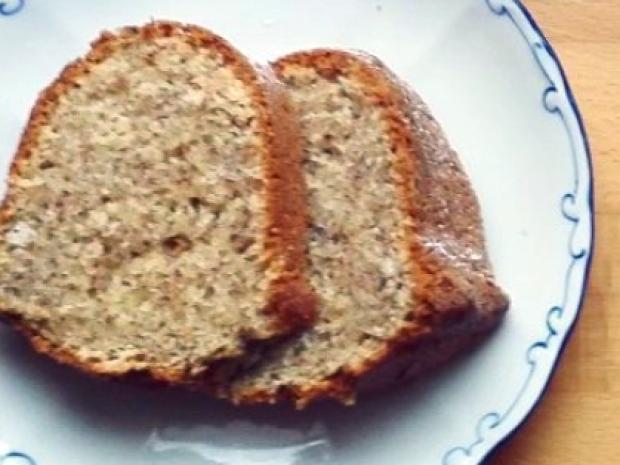 Kelimková bábovka s jogurtom a orechmi, Koláče, recept, datelinka