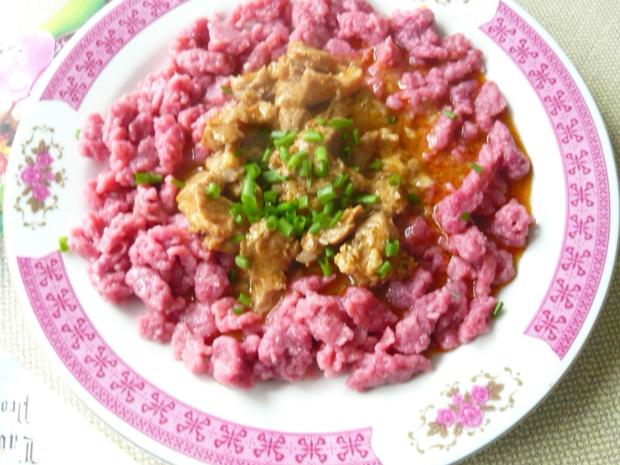 Jahňacina s cviklovými haluškami, Hlavné jedlá, recept, Valika475