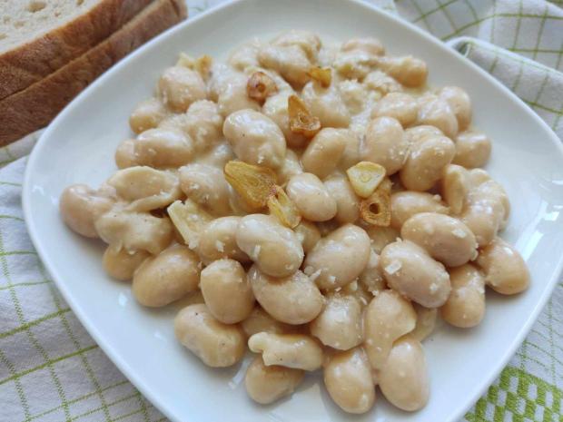 Biela fazuľa so smotanou a cesnakom, Hlavné jedlá, recept, Aanička
