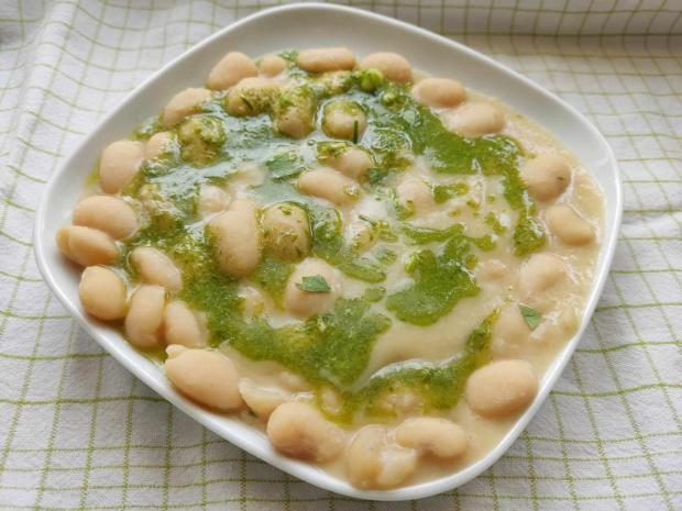 Fazuľová omáčka s bylinkami, Hlavné jedlá, recept, Aanička