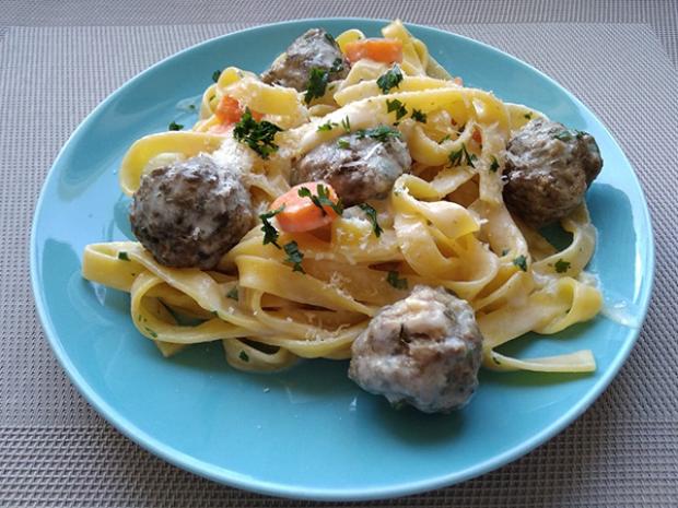 Guličky z mletého mäsa s mrkvou a tagliatelle z jedného hrnca, Hlavné jedlá, recept, dasa_
