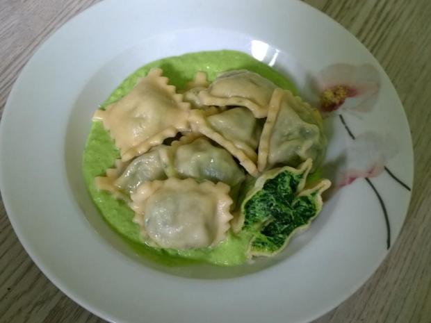 Ravioly plnené medvedím cesnakom a ricottou, Hlavné jedlá, recept, anjeli